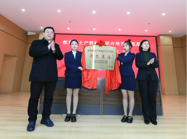 c6ae0c0a85ef46a3ad603615ee4b787f.png ecb786fbe87b27137656279689e5503.png